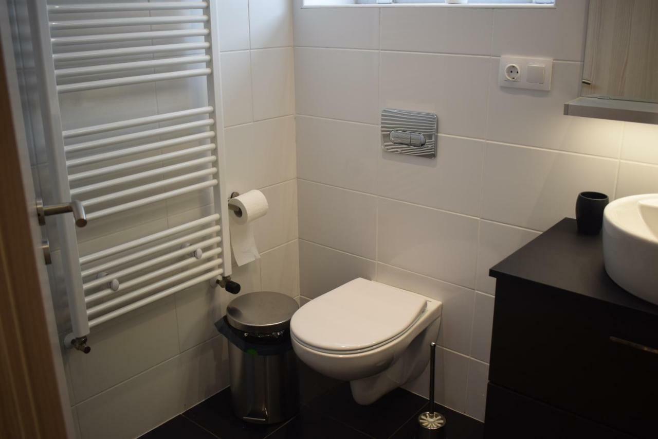 Buborek Apartman Tata Exterior foto