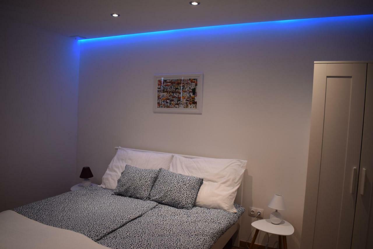 Buborek Apartman Tata Exterior foto