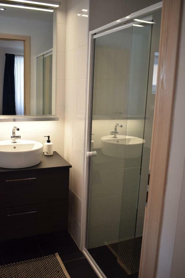 Buborek Apartman Tata Exterior foto