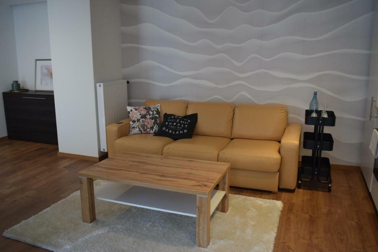 Buborek Apartman Tata Exterior foto